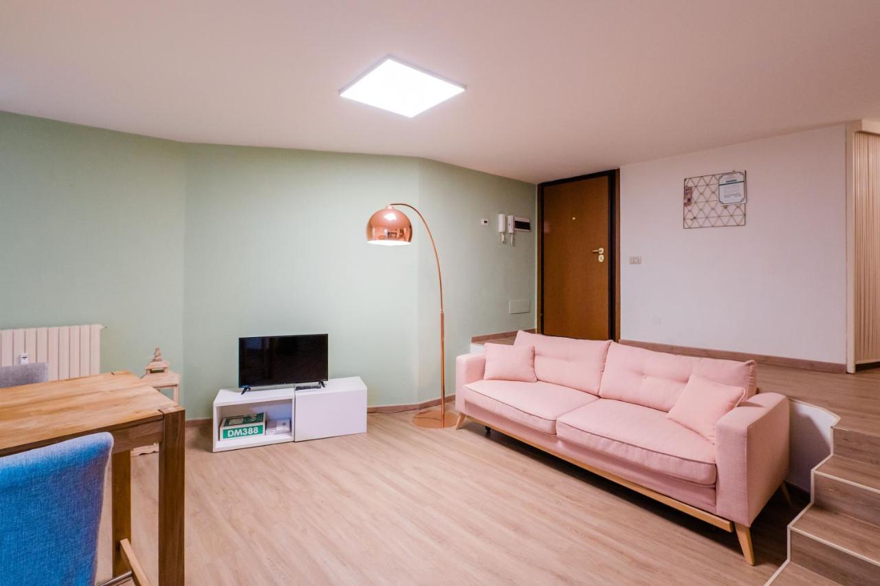 Apartment Sweet Dreams *